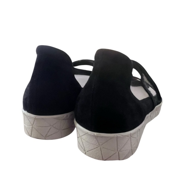 BeautiFeel Sher Slip-On Shoes - Picture 10 of 14